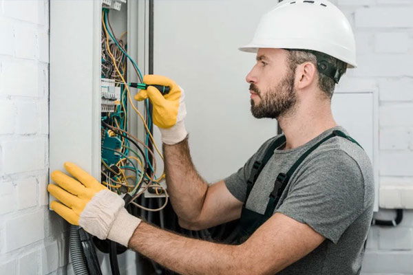 maintenance commercial electrical